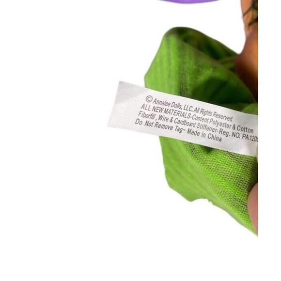 Annalee Doll Halloween 2012 Hag Witch on Broom Spiderweb Cape 301612 - Picture 8 of 9